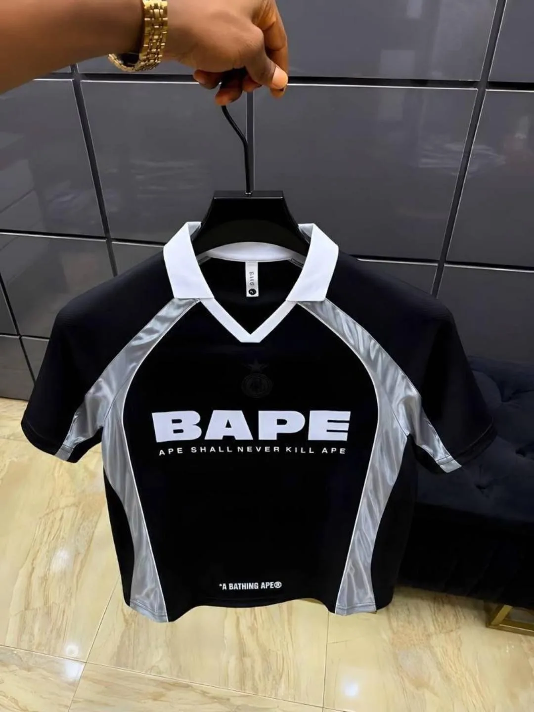 Quality collar Neck top 1