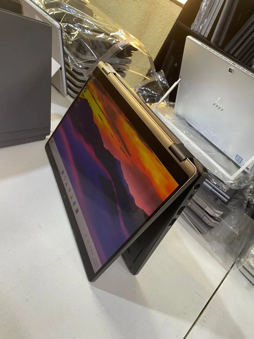 Dell l’attitude 5300 2